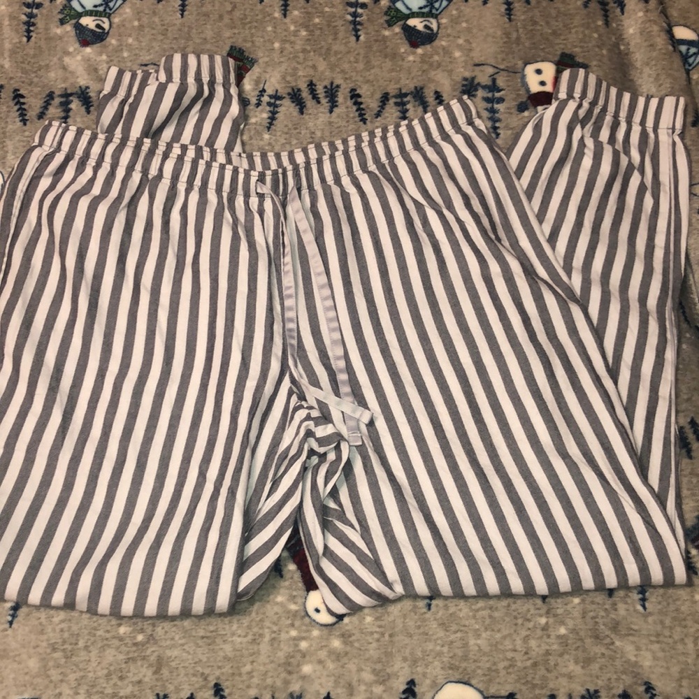 Victoria’s Secret sleep pants